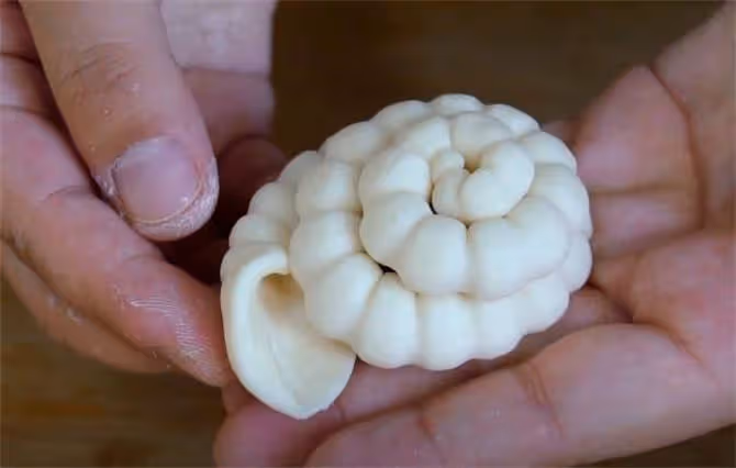 蒸花捲時，記住這個萬能面水比例，不變形不發硬，光滑亮白又省事
