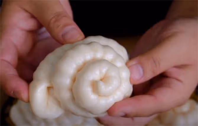 蒸花捲時，記住這個萬能面水比例，不變形不發硬，光滑亮白又省事