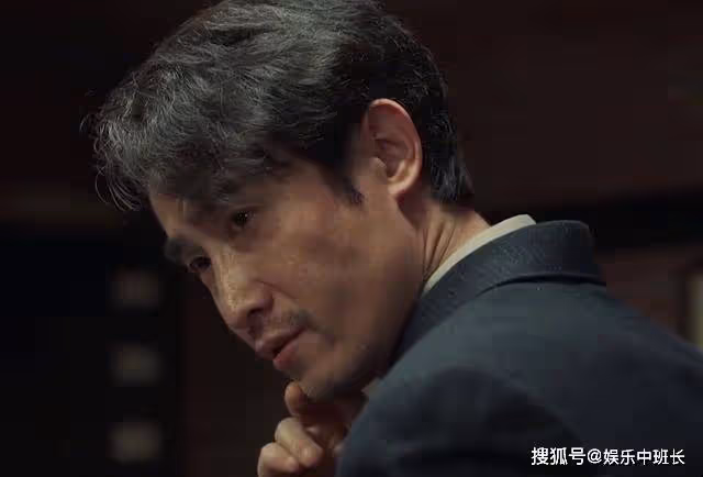 《無間》「青衣」真正身份被揭，竟是閃官身邊的方立忍