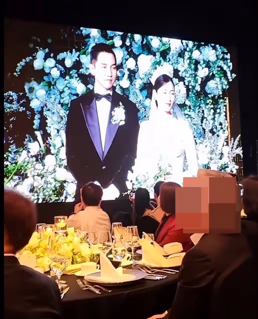李昇基婚禮不戴假髮,單腿下跪為李多寅唱歌,婚禮現場有僧侶現身
