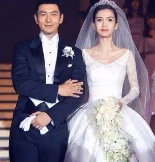難怪黃曉明會提出離婚!Baby是如何將一手好牌,打成今日這樣的?
