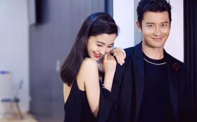 Angelababy拍戲獲兒子探班,6歲小海綿放聲高歌,baby表情好寵溺