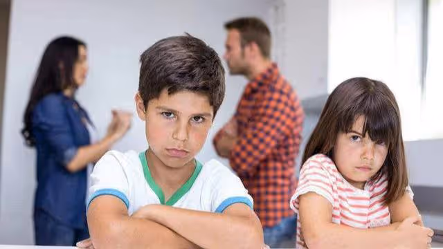 10萬陪嫁被丈夫偷偷借給小姑子:她是我親妹,我當然要借錢給她