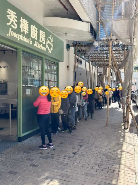 43歲甘比曬和范冰冰聚會,穿萬元上衣同框比美,竟是超10年的閨蜜