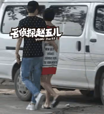鄧倫:開豪車去上香許願,雙眼通紅精神狀態差,穿著樸素怕被認出