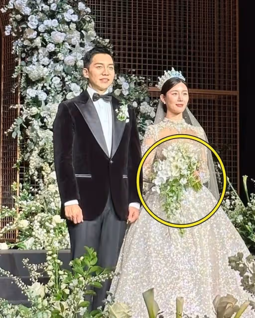李多寅懷孕了?李昇基李多寅婚禮照引疑惑,姐姐李侑菲有暗示?