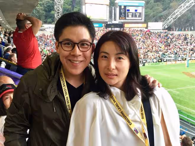 郭晶晶一家回內地爬長城!無保鏢保姆太低調,霍啟剛抱女兒顯父愛
