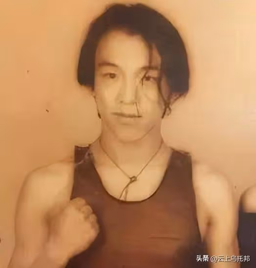 恭喜,內娛男演員堆里,又出現了一個&