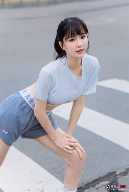 元元化身暗黑公主！禮服「2塊布遮胸」犯規尺度網看傻眼：太致命了