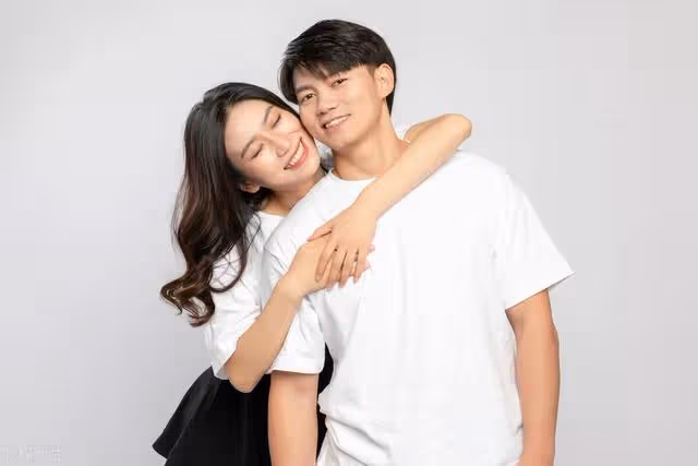 鳳凰男的不解:老婆年薪百萬,我答應每年給弟弟20萬,她鬧離婚