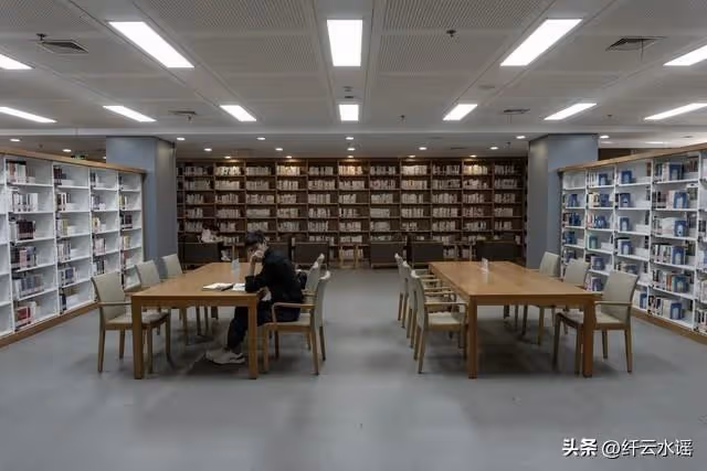 32歲離婚後,老媽讓我回家住,卻不知這是噩夢的開始