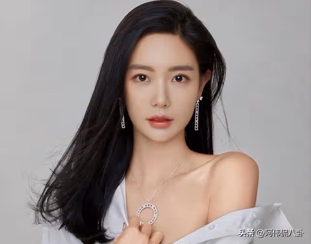 十位只會啃老的星二代,長得丑演技差,爹砸錢媽求人也捧不紅