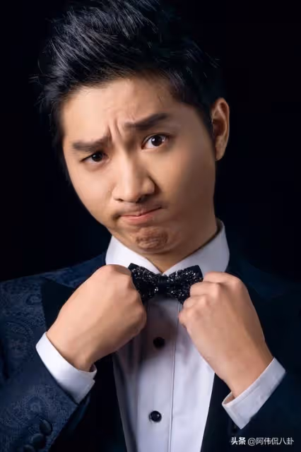 十位只會啃老的星二代,長得丑演技差,爹砸錢媽求人也捧不紅