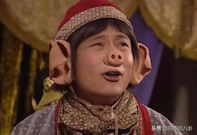 十位只會啃老的星二代,長得丑演技差,爹砸錢媽求人也捧不紅