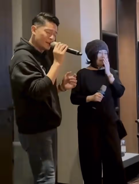 王力宏眾星聚會,林心如聽霍建華唱歌時憋笑,夫妻合體破婚變傳聞