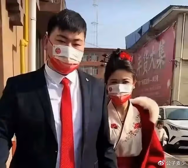 看了朱單偉和陳萌的幸福,才發現他和陳亞男婚姻失敗,不是偶然