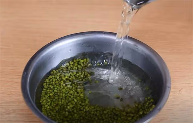教你快速煮出綠豆沙,不用泡發,20分鐘迅速出沙,清甜香糯又解饞
