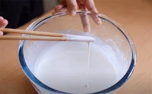 超適合春天的糯米小吃,1次分享3種做法,軟糯拉絲,涼了不硬