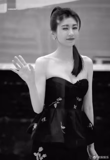 48歲賈靜雯參加《浪姐》暴瘦,兩周魔鬼訓練後體重已不足90斤