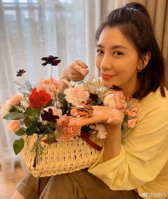 48歲賈靜雯參加《浪姐》暴瘦,兩周魔鬼訓練後體重已不足90斤