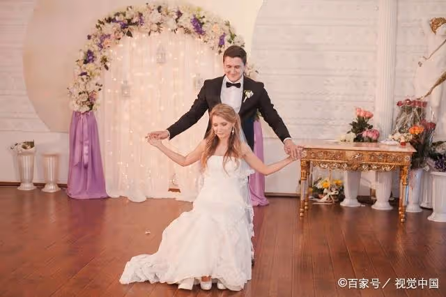 得知堂妹離婚的消息後,我不覺得驚訝,因為她當時沒有「辦婚禮」