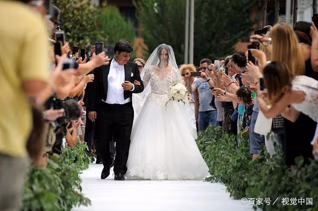 得知堂妹離婚的消息後,我不覺得驚訝,因為她當時沒有「辦婚禮」