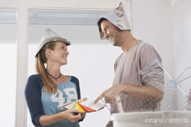 「嫂子,這是我家,你說話注意點」丈夫回道:你說話才要注意點