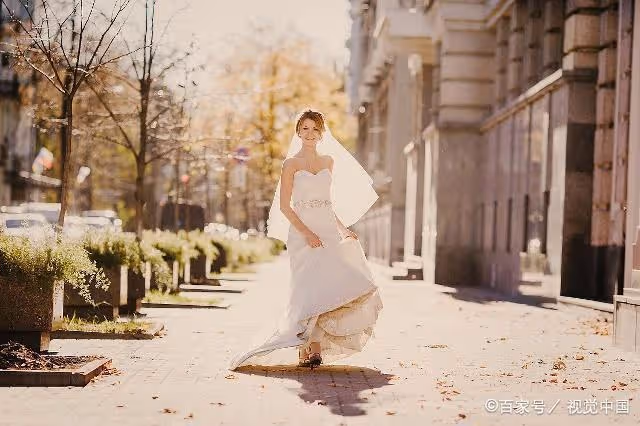 入贅2年被妻子掃地出門：我讓妻子送父母一套房，做錯了嗎？