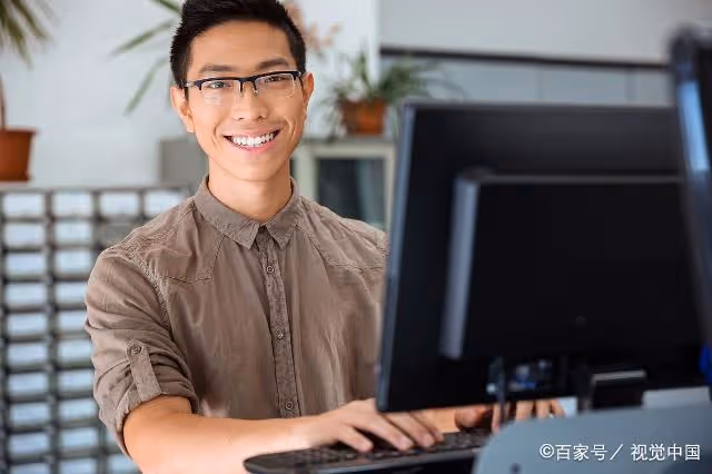 「曉琳,還是你適合我,咱們結婚吧」「5年了,你為什麼不早說」