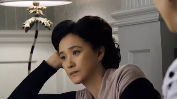 「兒子,你要不離婚,你就是不孝」「媽,別逼我送您回鄉下」