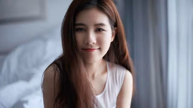 「你準備拿多少彩禮娶我呀?」「一分不拿,因為你是二手的」