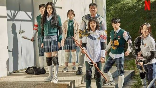 如果騰訊翻拍《殭屍校園》你認為陳卓璇、楊超越誰適合演女主？