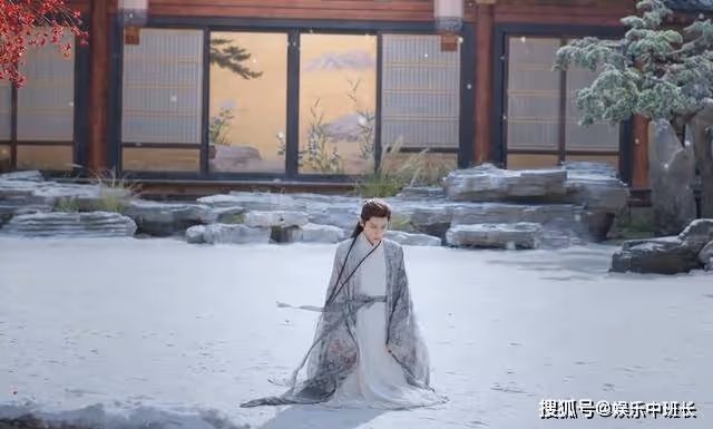 《長月燼明》看了澹臺燼五百年前的遭遇，才知仙界的仁義有多虛偽