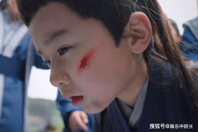 《長月燼明》看了澹臺燼五百年前的遭遇，才知仙界的仁義有多虛偽