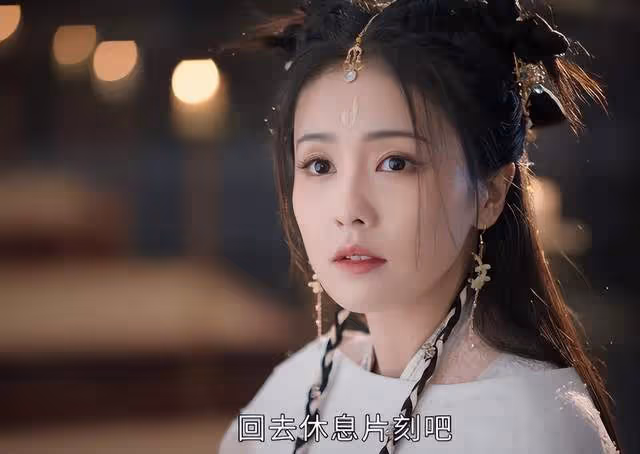 《長月燼明》為何會選白鹿出演天下第一美女?羅雲熙評價一語中的