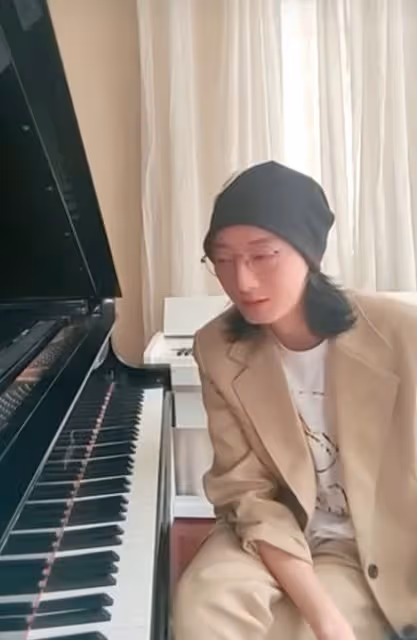 蘇小玎北京豪宅曝光,被扒身份不簡單,爸爸職位比安長林還高兩級