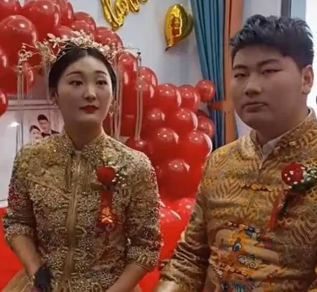 陳亞男服裝店生意火爆,母親趙麗趕來助陣,不靠朱家照樣風生水起