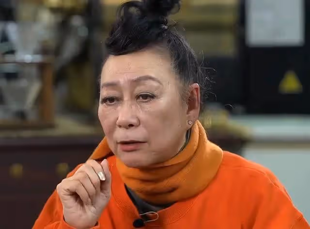香港知名老戲骨看淡生死,兩度錯失嫁入豪門機會,至今仍孤身一人