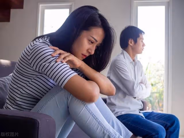 「為了孩子，讓我回家吧」鳳凰男離婚2年後悔，前妻怒懟：別做夢