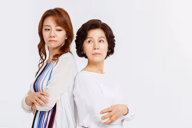 婚後2天，兒媳改口喊婆婆為阿姨：是她自己不想要面子，我成全她