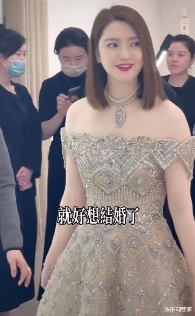 洪欣直言想結婚,疑與張丹峰分道揚鑣,被網友吐槽戀愛腦