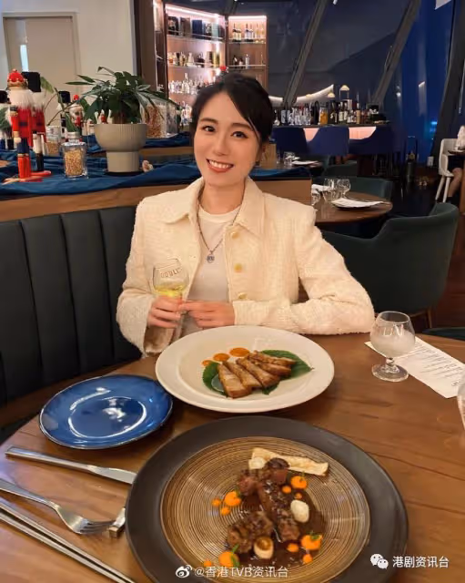 TVB力捧小花被爆有戀情?撻著另一個花旦舊愛似足女主人