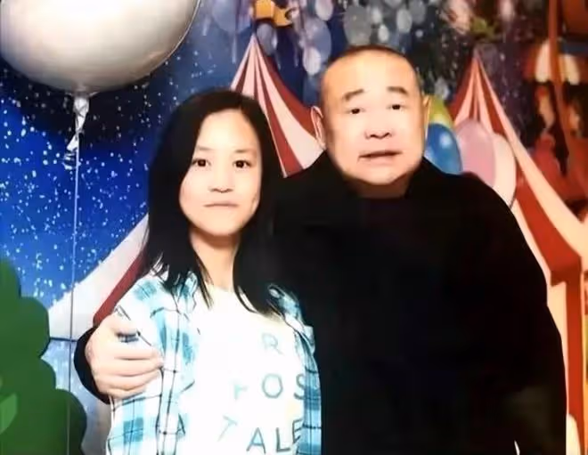 7歲有上億豪宅,10歲創業,劉鑾雄的女兒劉秀樺比劉秀盈幸福太多