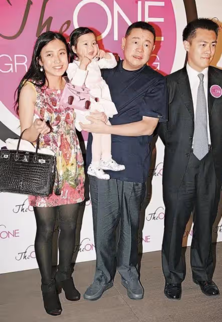 7歲有上億豪宅，10歲創業，劉鑾雄的女兒劉秀樺比劉秀盈幸福太多