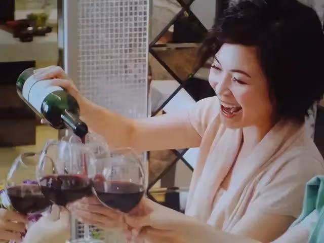 TVB前花旦自曝一半時間在拍垃圾劇,上節目罕見分享愛情秘訣