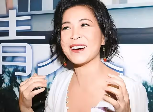 TVB前花旦自曝一半時間在拍垃圾劇，上節目罕見分享愛情秘訣