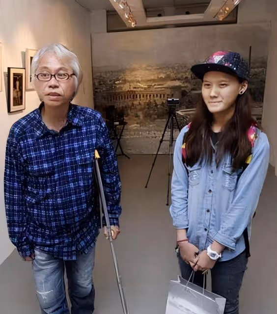 66歲「爺孫戀」李坤城離世,26歲嬌妻沒孩子沒工作,繼承全部遺產