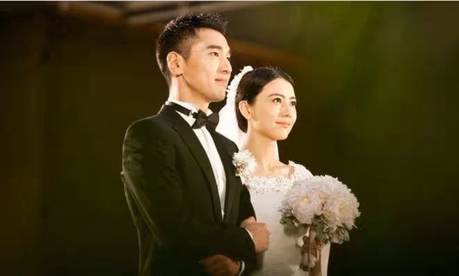 趙又廷高圓圓被曝開放式婚姻,夫妻倆十指緊扣逛街似熱戀粉碎謠言