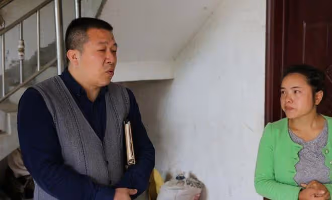 50歲奶奶與兒媳賭氣,生下二胎,寶寶出生後,兒媳:「你真不要臉」