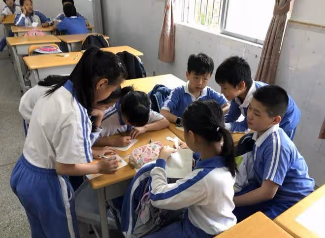 50歲奶奶與兒媳賭氣,生下二胎,寶寶出生後,兒媳:「你真不要臉」